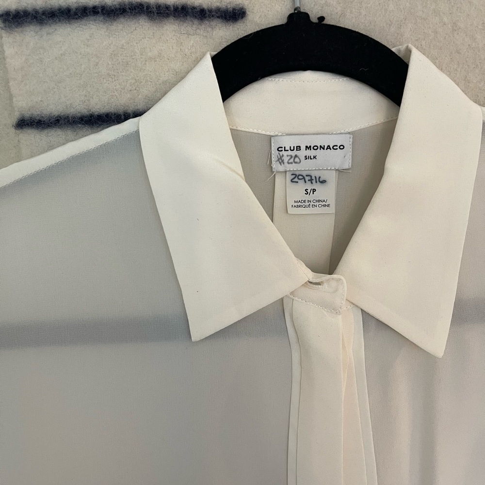 Club Monaco Cream Silk Dress Shirt with Point Collar